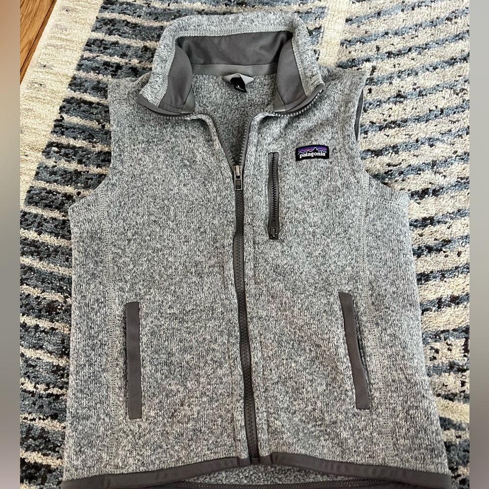 Patagonia Youth Better Sweater Vest. Size Small. Gray.